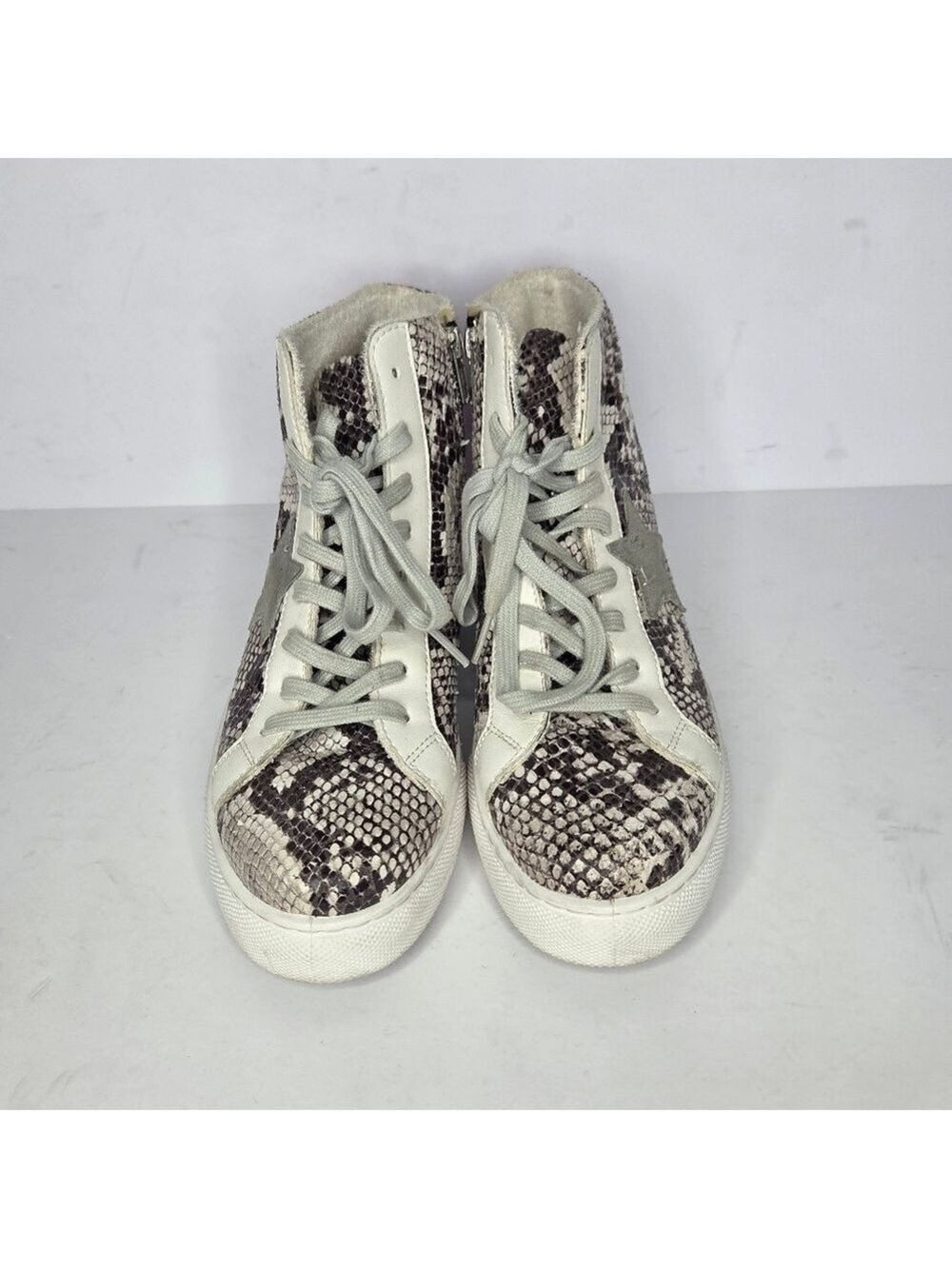 Steve Madden Jaren Snakeskin Star Lace High-Top Sneakers Women's Size 8.5 - Picture 2 of 11
